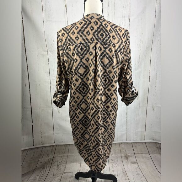 ‼️final must bundle‼️ Almost Famous Tunic Dress Roll Tab Sleeves Aztec - Picture 2 of 6